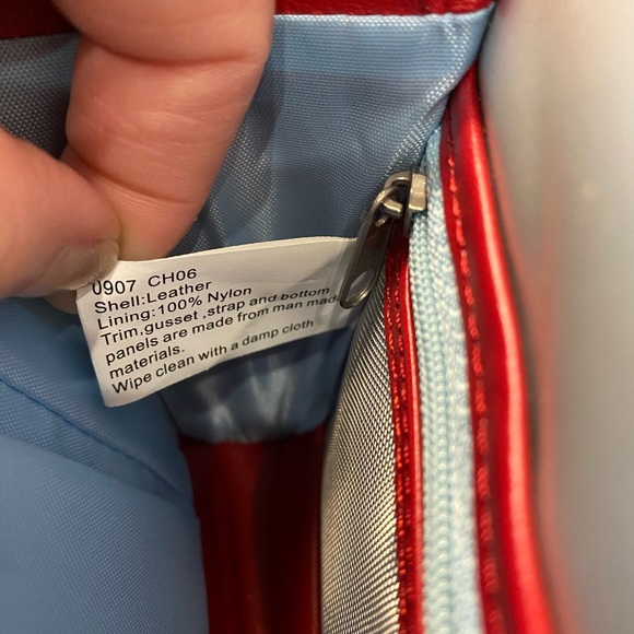 Travelon Mini Thin AntiTheft Red Crossbody EUC - Picture 6 of 10